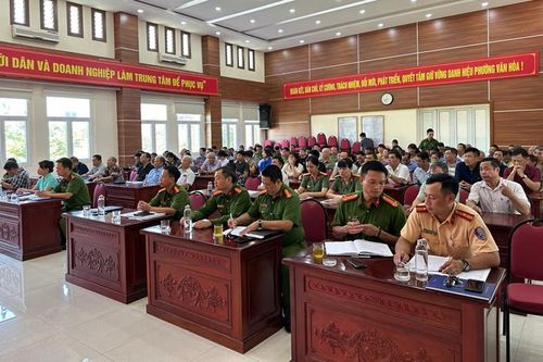 Chủ động tuyên truyền, nâng cao ý thức cảnh giác đến từng hộ gia đình