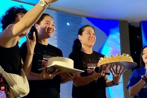 Cặp song sinh bóng rổ Việt kiều thích ăn bún đậu mắm tôm