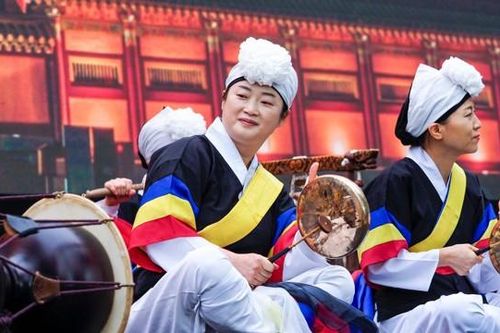 Văn hóa -cầu nối, nền tảng vững chắc cho quan hệ Việt Nam và Hàn Quốc