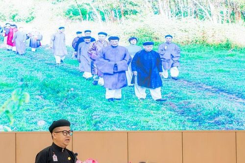 Phát triển thương hiệu 'Huế - Kinh đô áo dài' (kỳ 1): Những dấu ấn của 3 năm và… gần 300 năm