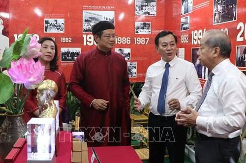 Di sản Hồ Chí Minh - Hội tụ niềm tin, thắp sáng tương lai