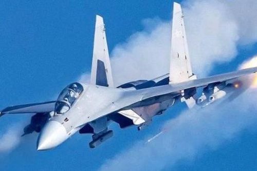 Trung Quốc bổ sung hàng loạt J-16, J-20 cho các đơn vị quân đội