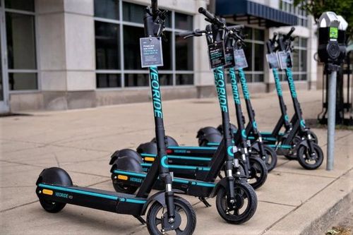 Hải quan đấu giá hơn 3.200 xe đạp và xe điện scooter của Mỹ