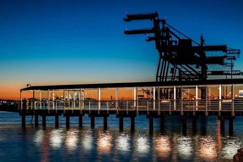 TotalEnergies bắt đầu khai thác mỏ khí khổng lồ ở Azerbaijan