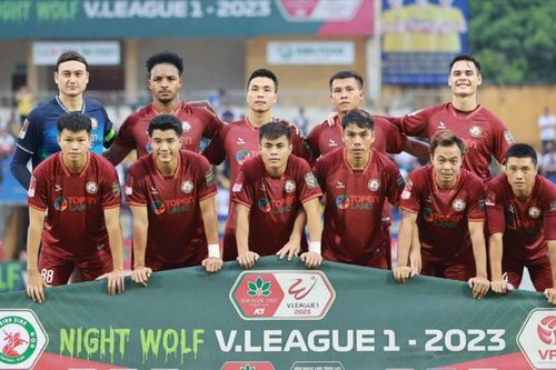 Các câu lạc bộ V.League vật lộn giữa khó khăn về kinh tế