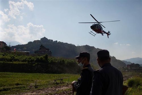 Nepal: Trực thăng chở sáu người mất tích ở vùng núi Everest