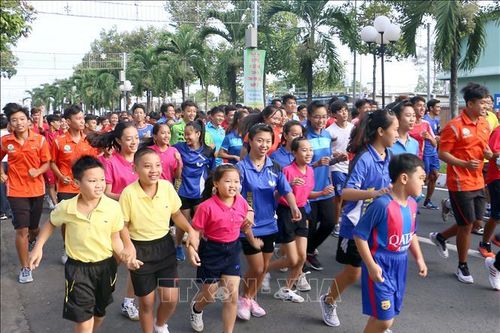 Còn nhiều thách thức trong nâng cao chất lượng dân số