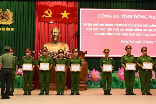 Đồng Nai: Lãnh đạo Công an tỉnh gặp gỡ, chia sẻ với công an xã