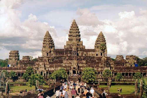 Vì sao Angkor Wat suy tàn?