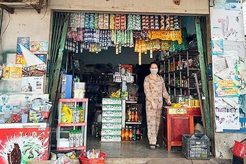 Tiệm tạp hóa nhỏ thay đổi đời sống gia đình