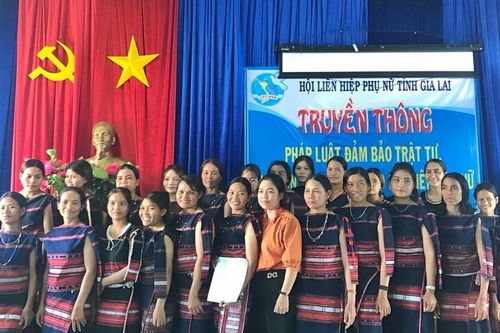 Truyền thông an toàn giao thông cho phụ nữ huyện Kông Chro