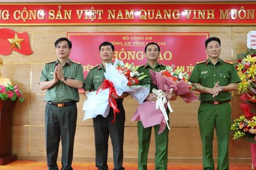 Công bố và điều động, bổ nhiệm cán bộ lãnh đạo Công an huyện Bát Xát
