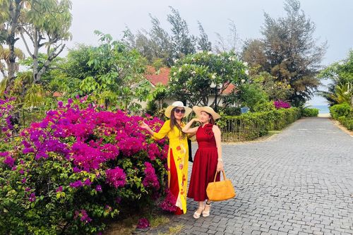 Phú Yên mùa trăng biển