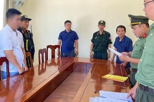 Bắt đối tượng hô hào ủng hộ các tổ chức phản động, khủng bố Việt Tân, Dega