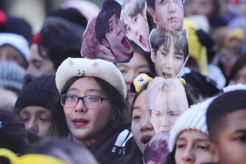 Vì sao người hâm mộ Kpop bị mặc định là 'fan cuồng'