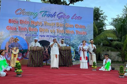 Ninh Thuận 'chuyển giao' nghệ thuật Chăm cho Bình Định