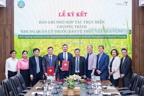 Hợp tác quản lý thuốc bảo vệ thực vật bền vững