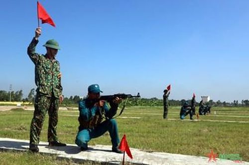 Tỉnh Hưng Yên kiểm tra kết thúc huấn luyện dân quân tự vệ năm 2023