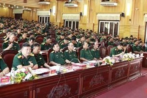 Quân khu 5: Tăng cường phối hợp với các địa phương xây dựng trận địa phòng thủ liên hoàn, vững chắc