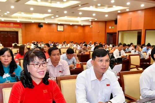 Trong năm 2023, TPHCM phải hoàn thành đề xuất ý tưởng quy hoạch dọc sông Sài Gòn