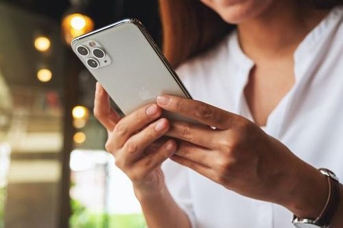 Apple cập nhật bản vá lỗ hổng bảo mật khẩn cấp cho iPhone iPad - Hãy update ngay