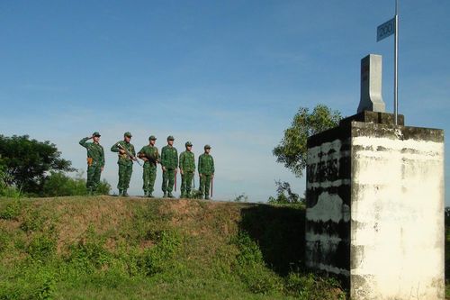 Giữ vững chủ quyền, an ninh biên giới bằng thế trận lòng dân