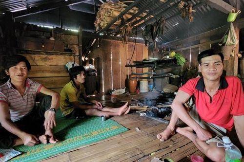 Kon Tum: Kiểm điểm các tổ chức, cá nhân liên quan đến vụ giữ tiền hỗ trợ của dân sai quy định