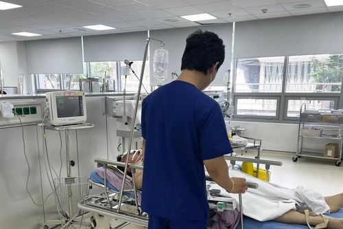 Nồi áp suất phát nổ gây gãy xương chày, bỏng nặng một nạn nhân