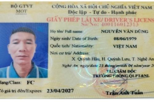 Khởi tố tài xế lên mạng mua giấy phép lái xe giả để chạy xe