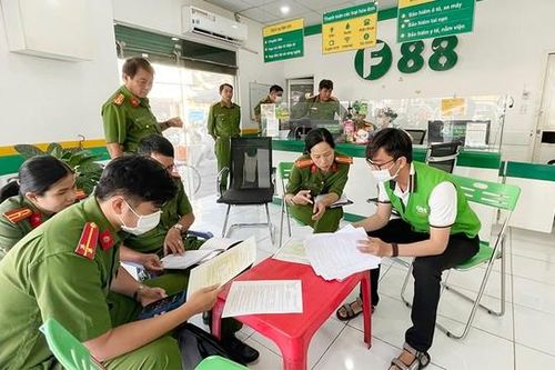 Công an xử phạt 8 cơ sở F88 tại An Giang