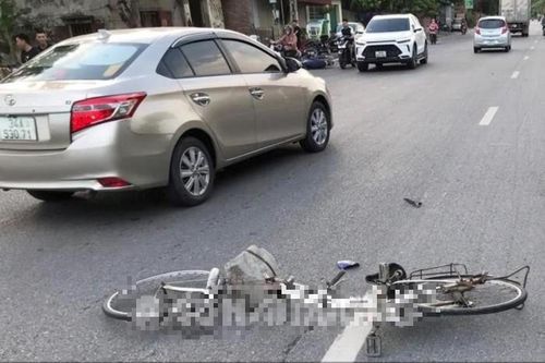 Người đàn ông đi xe đạp tử vong sau va chạm với xe máy
