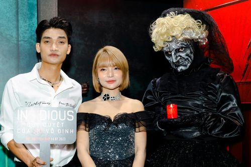 Vợ chồng Mạc Văn Khoa đẹp đôi 'hết nước chấm' tại họp báo ra mắt Insidious 5