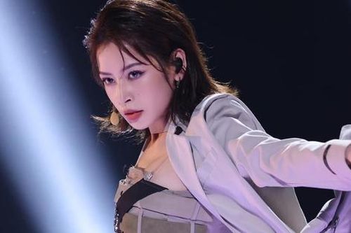 Bất ngờ về danh tính nữ rapper dạy Chi Pu rap, giúp cô đạt top 1 show Tỷ Tỷ!