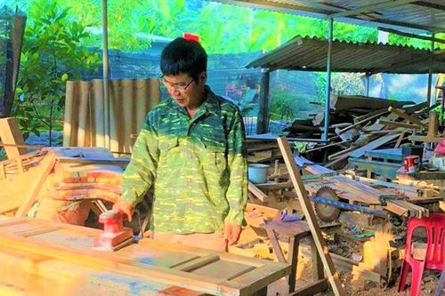Ông Liêm khởi nghiệp từ nghề mộc