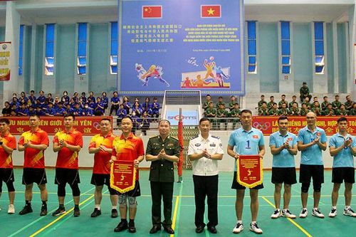 Giao hữu thể thao giữa lực lượng biên phòng Việt Nam – Trung Quốc
