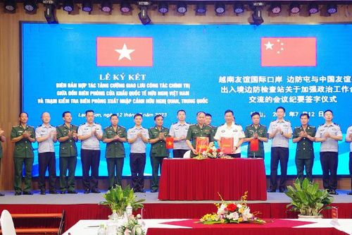 Duy trì cơ chế hội đàm, trao đổi thông tin