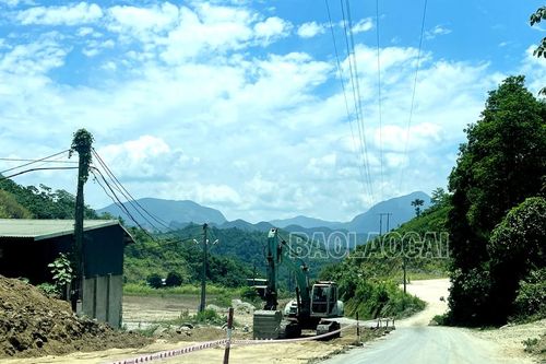 Gỡ khó Dự án kết nối giao thông miền núi phía Bắc đoạn qua huyện Văn Bàn