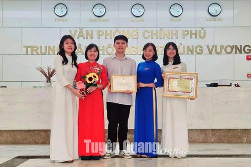 Điểm sáng trong học tập và làm theo Bác