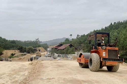 Đảm bảo nhanh chóng bàn giao mặt bằng sạch cho đơn vị thi công