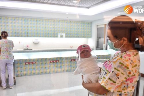 Thái Lan khuyến khích các gia đình sinh thêm con