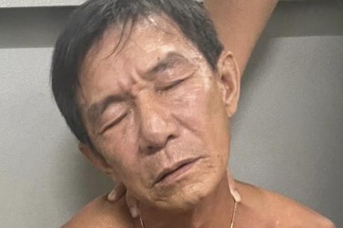 Cứa cổ bạn vì xin nghỉ nhậu giữa chừng