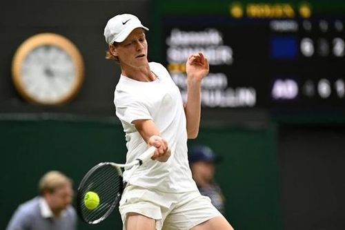 Jannik Sinner lần đầu tiên vào bán kết Grand Slam