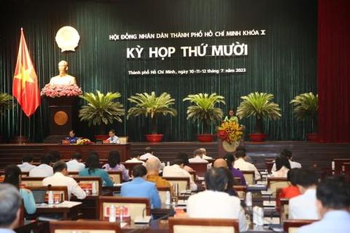 HĐND TPHCM: Tạo chuyển biến tích cực đối với những vấn đề chất vấn