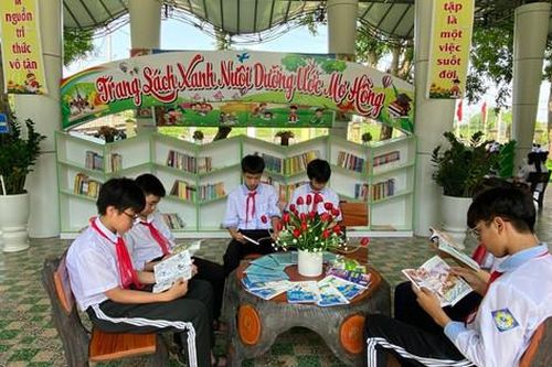 Không bỏ quên học sinh có hoàn cảnh khó khăn