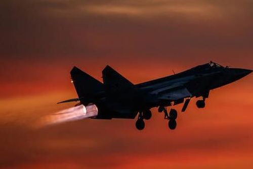 Tiêm kích MiG-31 Nga luôn khiến máy bay phương Tây e ngại