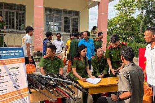 Gìn giữ bình yên buôn làng