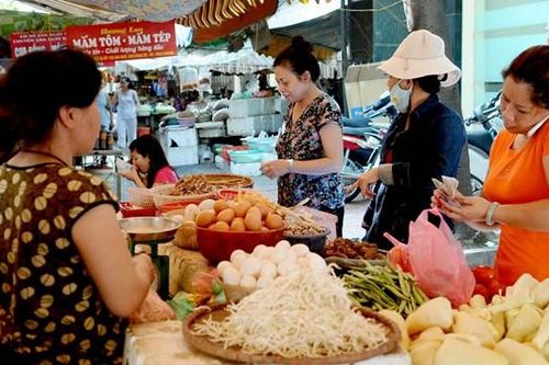 Nỗi lo giá cả leo thang