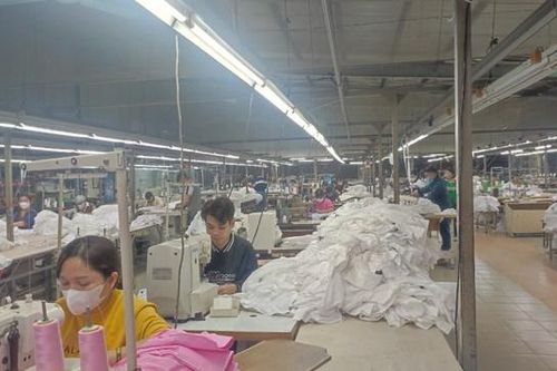 Nhiều doanh nghiệp giảm đơn hàng