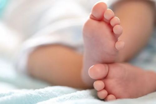 Cơn đau đầu ở hàng loạt quốc gia