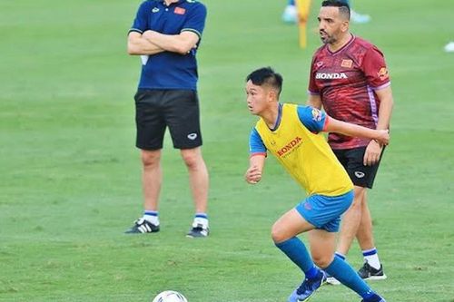 HLV Troussier tư vấn 'độc' về cầu thủ U23 Việt Nam dự giải Đông Nam Á